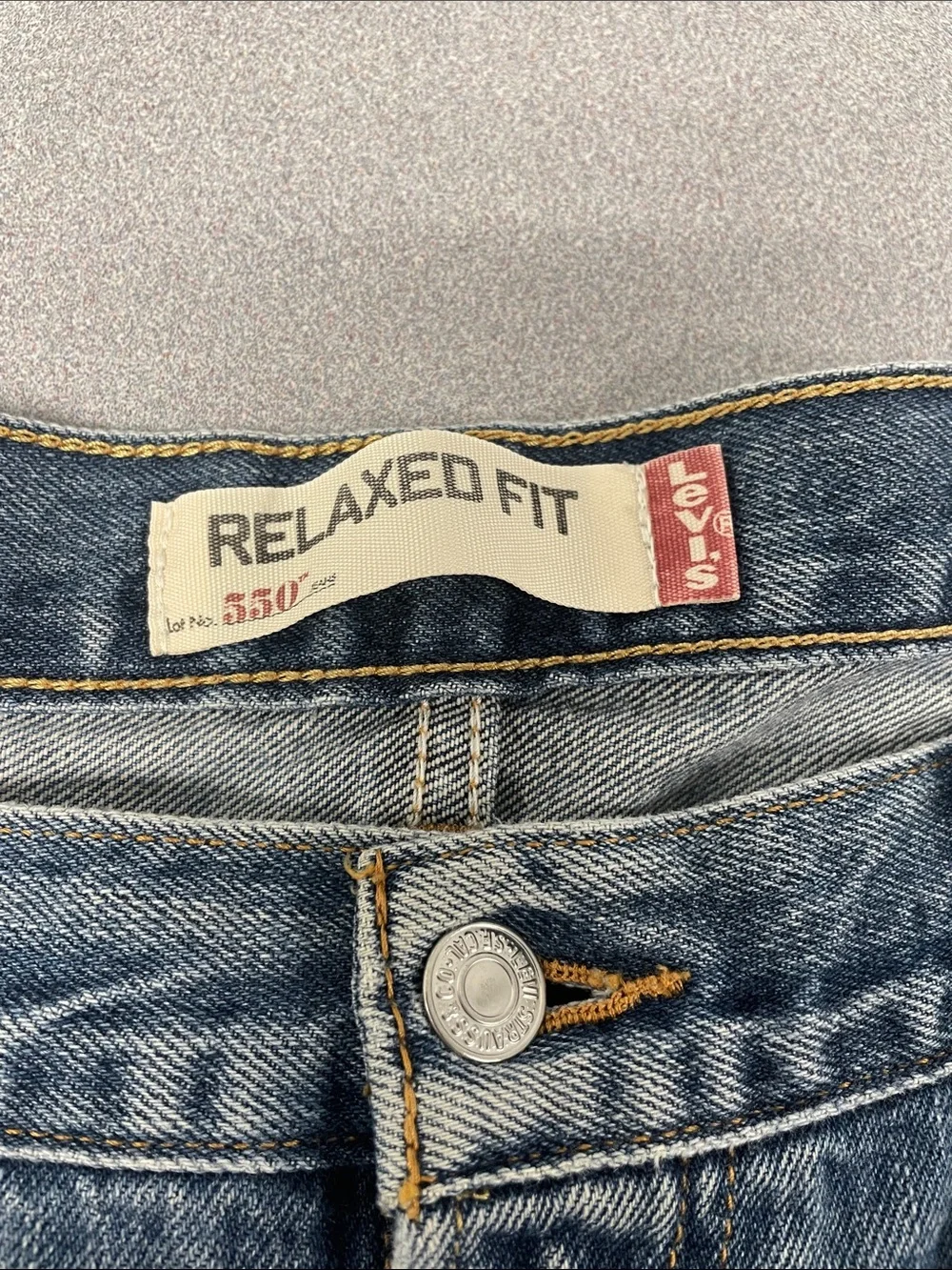 Levi's 550 Men's Straight Jeans - Medium Blue Denim with Tan Patch40x25